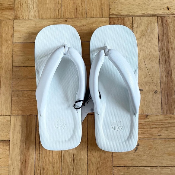 SOLD💌 - Picture 3 of 9